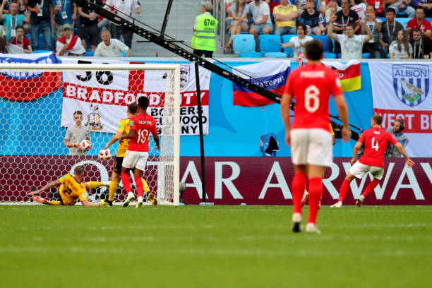 但都充满了 但都充满了