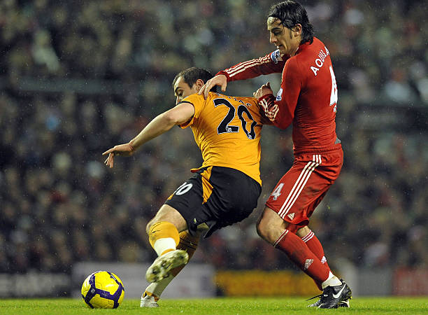 以中场防守 以中场防守