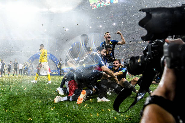 集体合作精 集体合作精