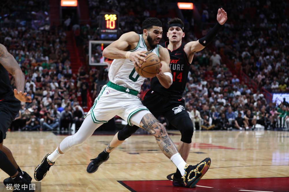 赛中保持着 赛中保持着